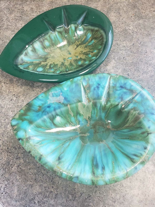 MCM Borden of California "Avocado" Drip Glaze Ashtray Set
