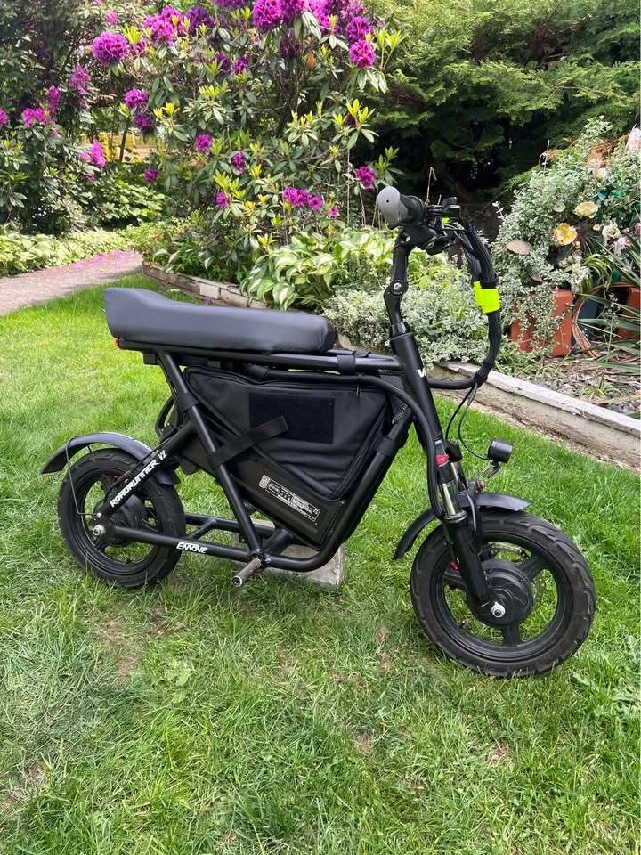 EMOVE RoadRunner V2 Electric Mini E-Bike / Scooter - photo 2