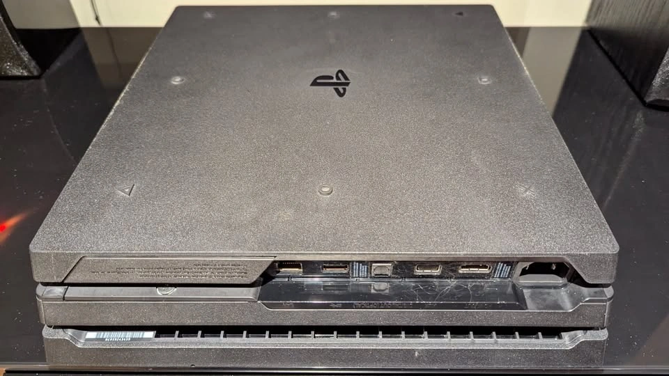 PS4 Pro - 1TB Console - photo 5