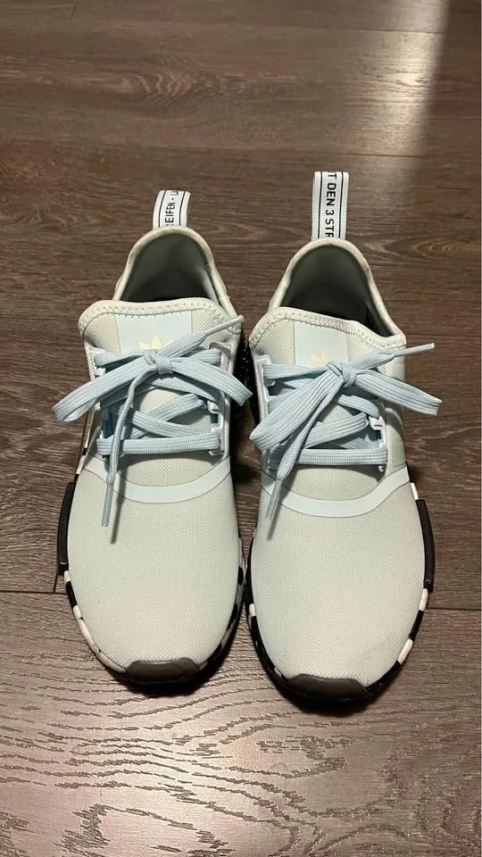 Adidas x Parley NMD Size 4.5 - photo 2