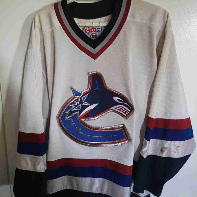 CCM Vancouver Canucks Jersey