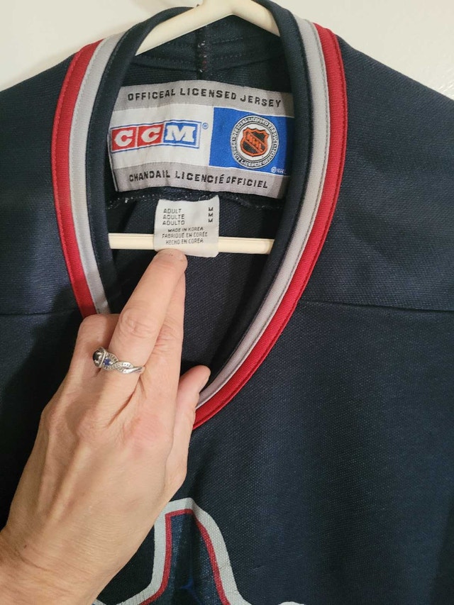 CCM Vancouver Canucks Jersey - photo 2