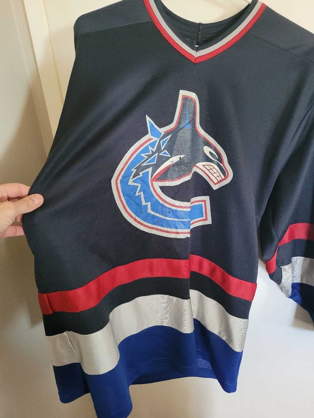 CCM Vancouver Canucks Jersey - photo 5