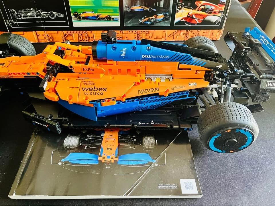 LEGO Technic 2022 McLaren Formula 1 Car Set 42141 - photo 4