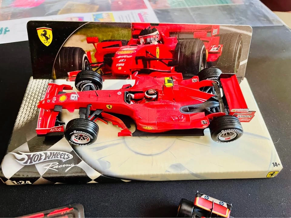 F1 - Formula 1 - Ferrari Collectables Mixed Lot (6) Items - photo 2