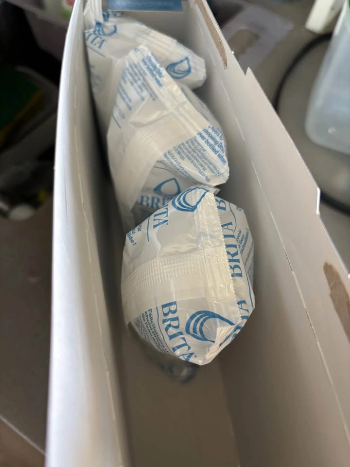 BRITA Water Purifier Dispenser + 3 replacement filters - photo 4