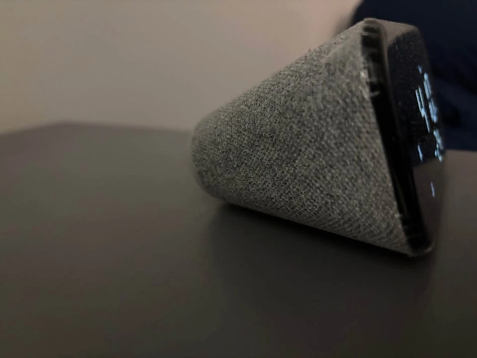 Lenovo Smart Clock Essential with Google - photo 3