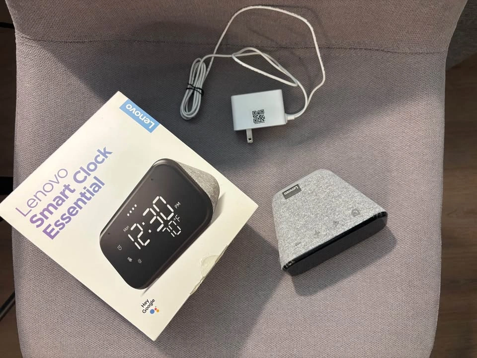 Lenovo Smart Clock Essential with Google - photo 5