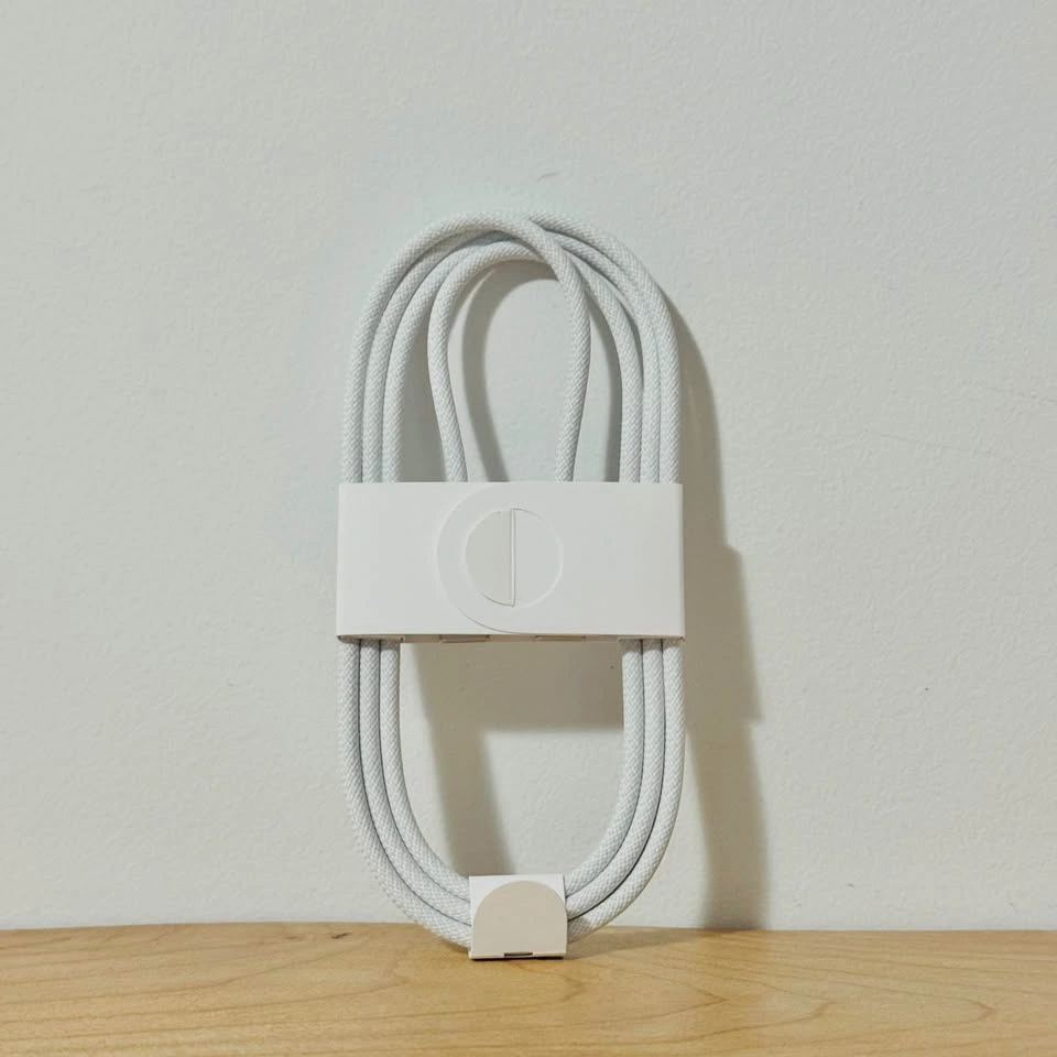 Apple Braided USB-C Cable 1 Meter - Brand New 🏈 - photo 4