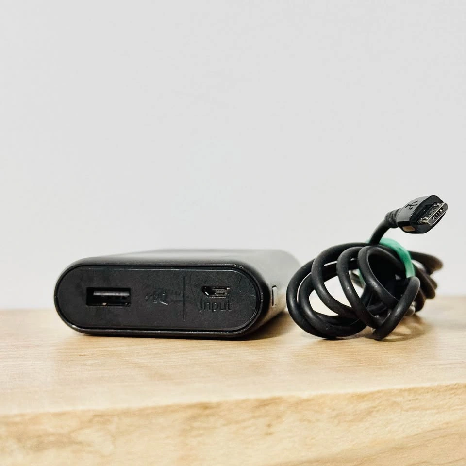 Anker PowerCore 10,000 mAh Portable Charger with Cable - photo 2