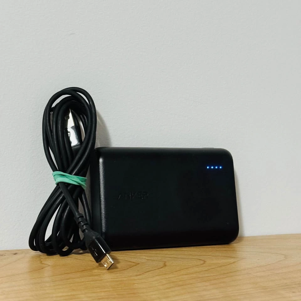 Anker PowerCore 10,000 mAh Portable Charger with Cable - photo 3