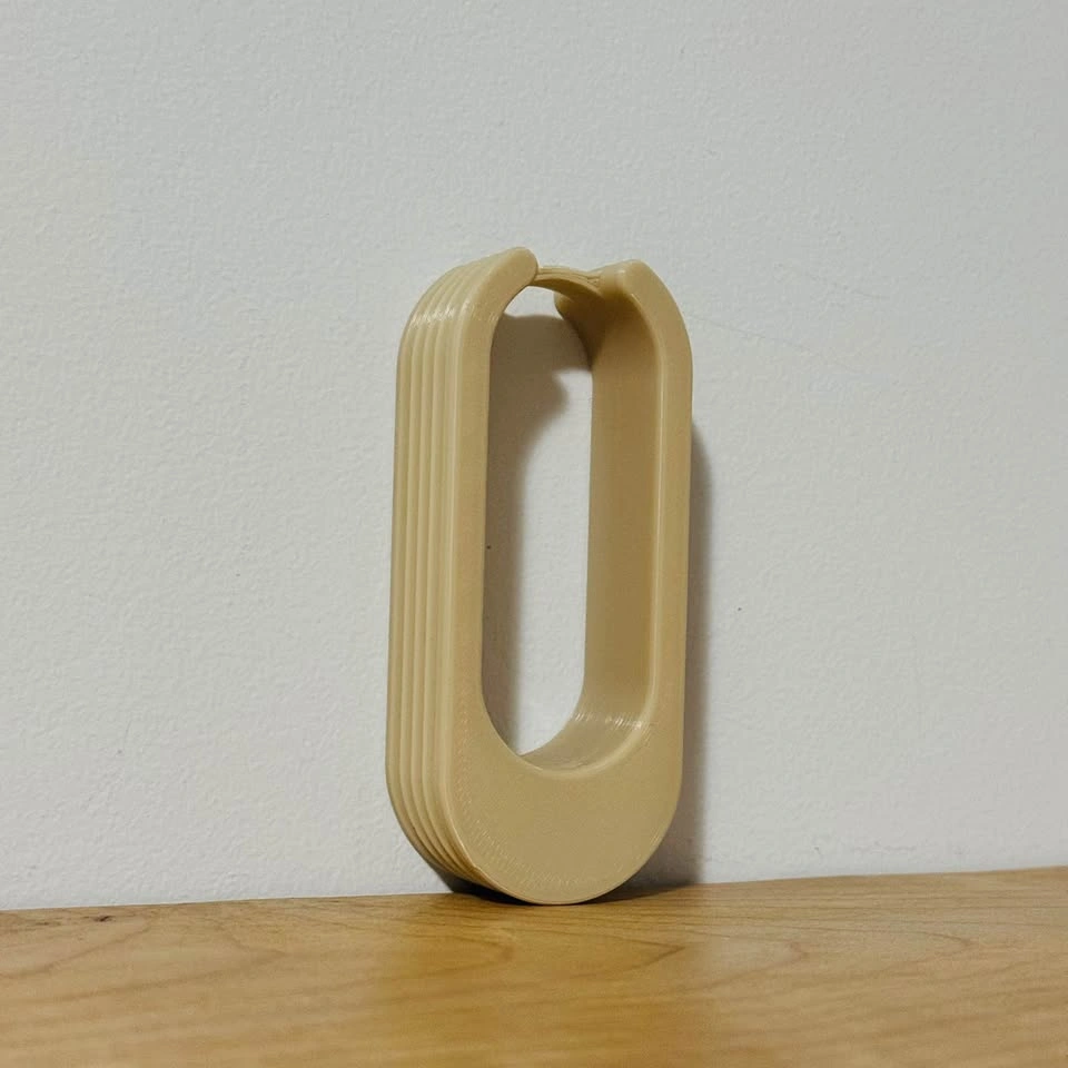Lightning to USB-C Cable Organizer - photo 5