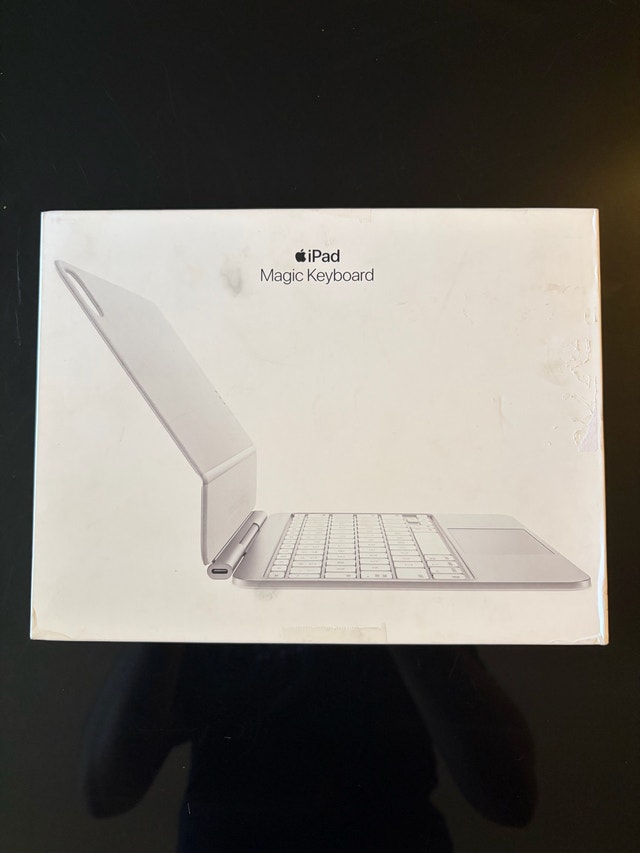 Apple Magic Keyboard for iPad Pro 11-inch