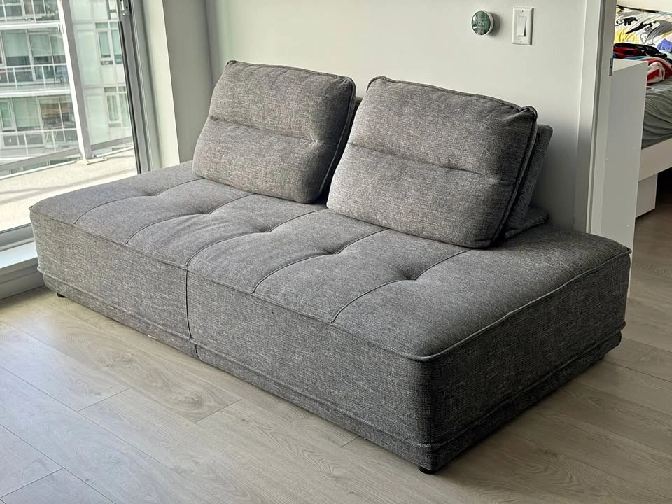 Sofa (bed) with 2 movable backrests