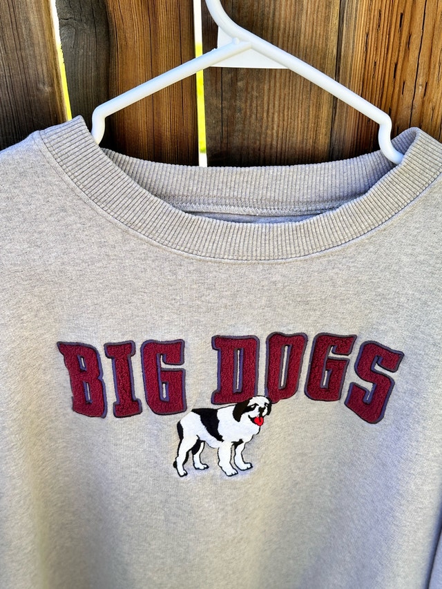 Vintage big dogs sweatshirt size XL fits medium to large - photo 3