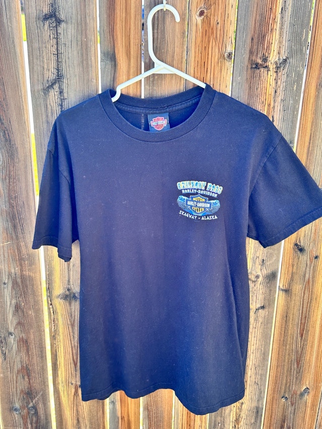 Vintage Harley Davidson Skagway Alaska Wolf Graphic T-Shirt