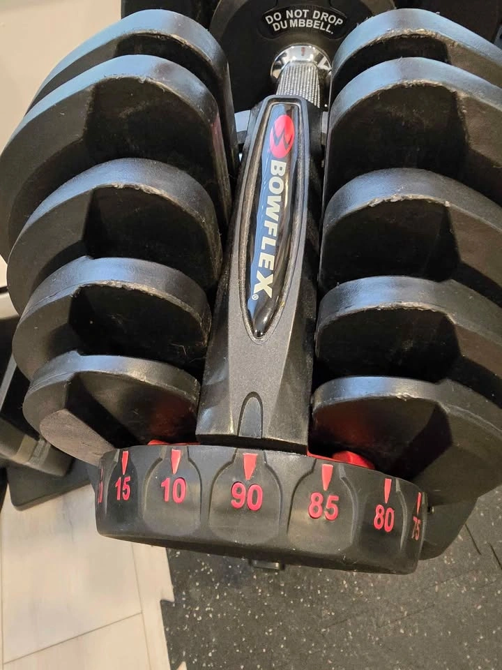 Bowflex SelectTech 1090 Adjustable Dumbbells + Genuine Bowflex S - photo 4