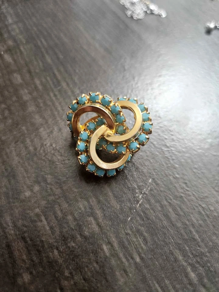 Gold Plated Vintage Austrian Brooch with Rhinestone Gems