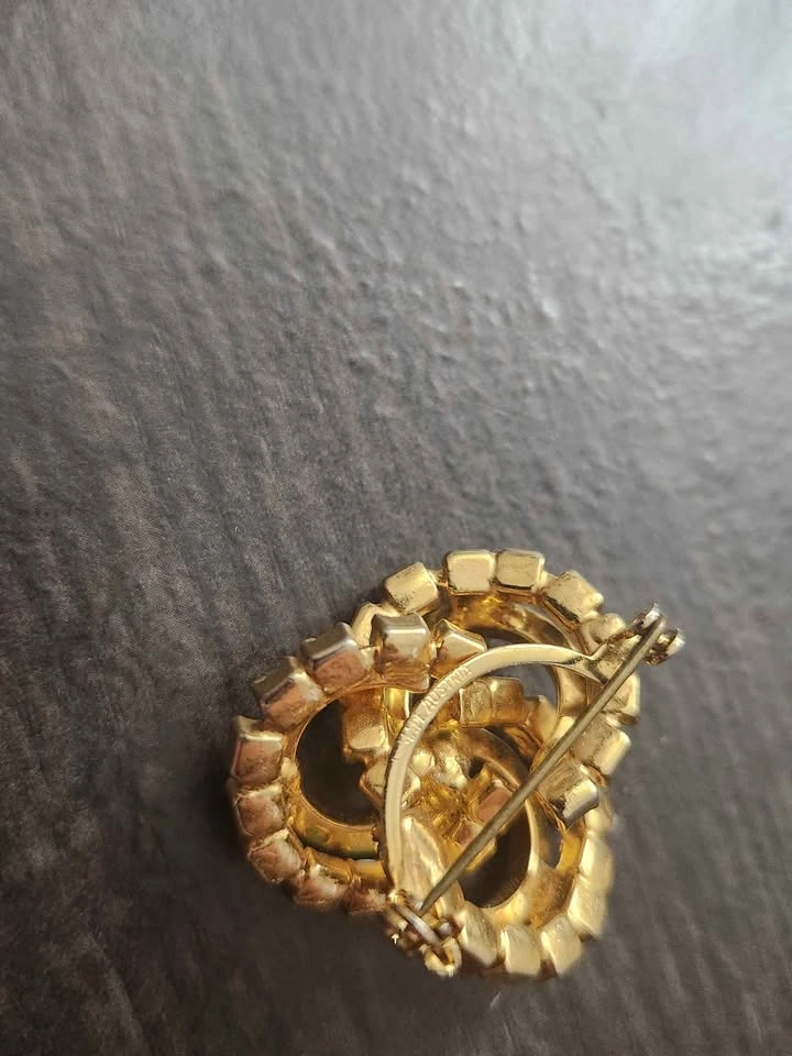 Gold Plated Vintage Austrian Brooch with Rhinestone Gems - photo 3