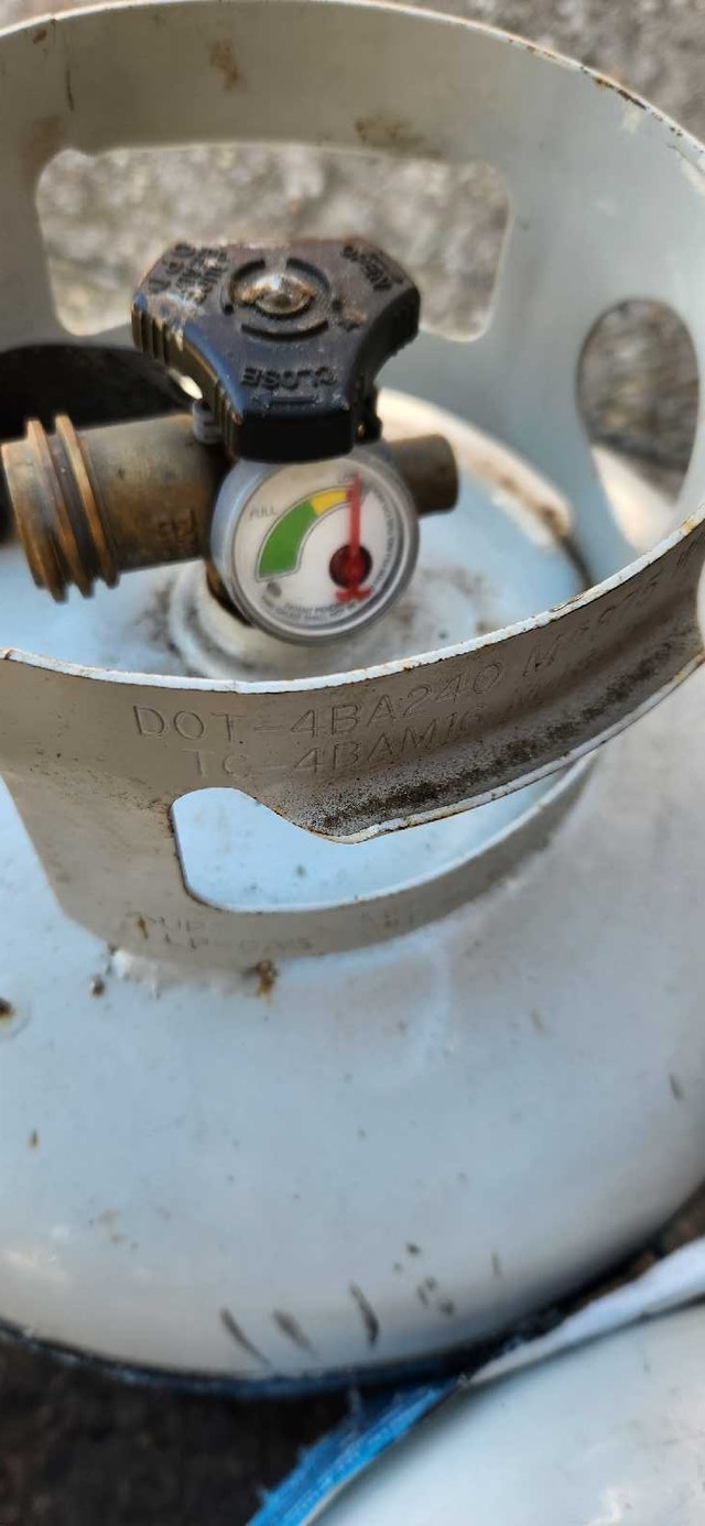 Propane Tank and burner - photo 2