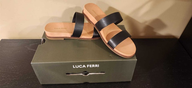 Woman's size 6 sandals