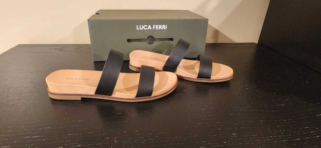 Woman's size 6 sandals - photo 5