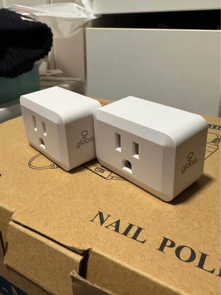 Globe Electric White Wi-Fi Smart Plugs x 2 - photo 2