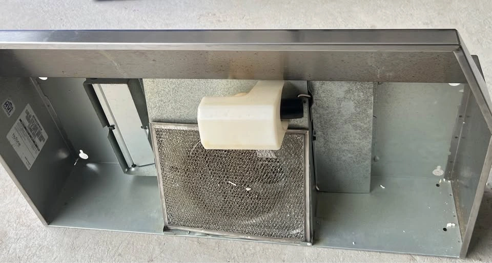 Range Hood - NuTone NU2 Series 30-inch Under-Cabinet Range Hood - photo 2