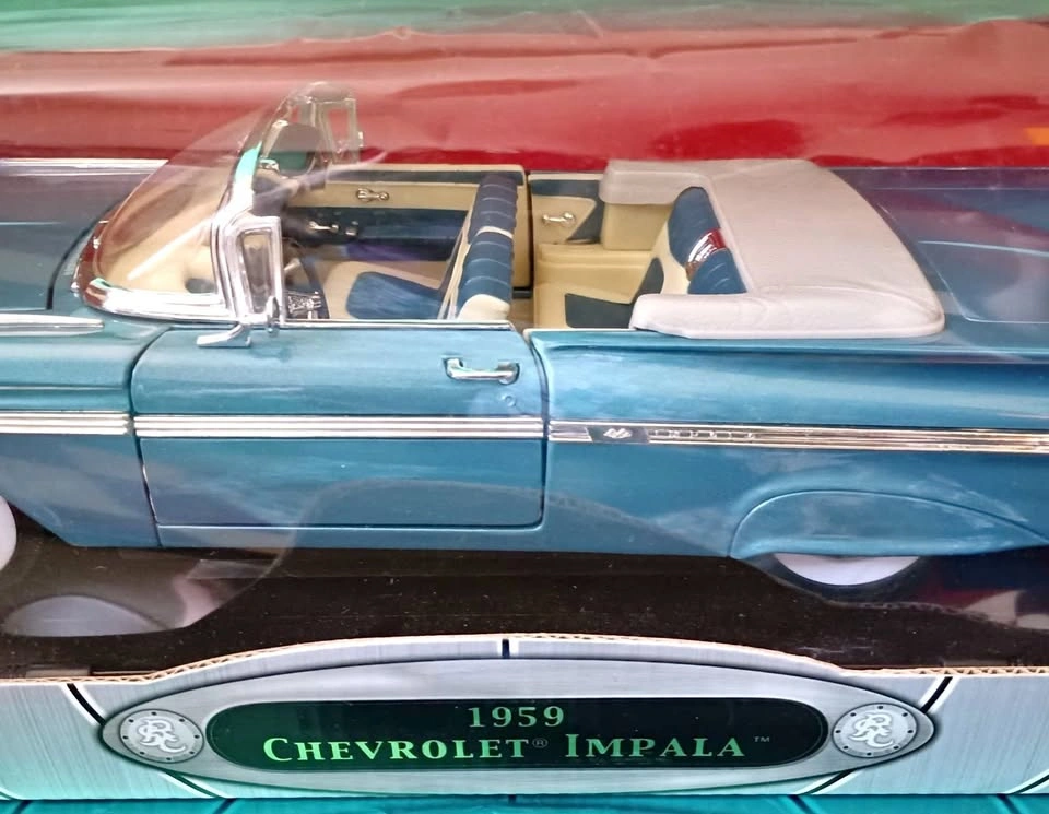 ROAD SIGNATURE 1959 CHEVROLET IMPALA CONVERTIBLE 1:18