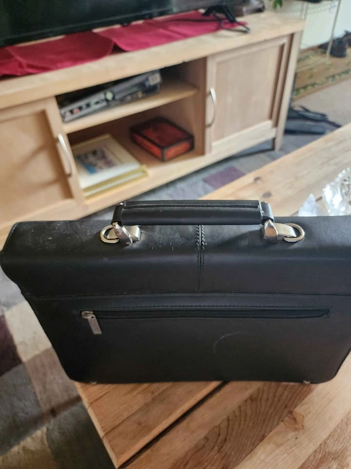 Poshete Leather Briefcase - photo 4