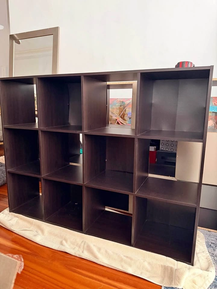 Free-pick up today: Cube Storage Shelf / Room Divider