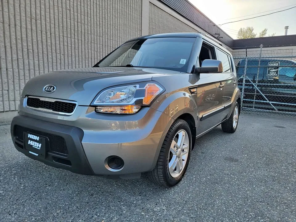 2011 Kia Soul thumbnail