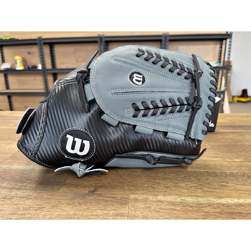 WILSON A360 13" SLOWPITCH SOFTBALL GLOVE NEW, right hand throw
