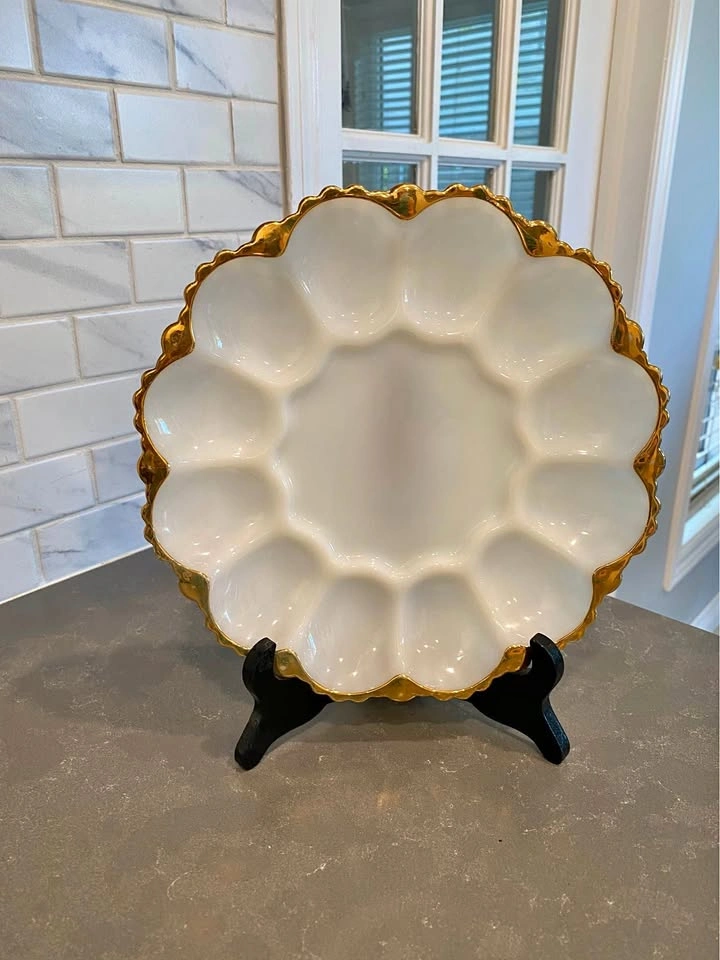 Vintage Anchor Hocking Fire King Milk Glass Devilled Egg Tray
