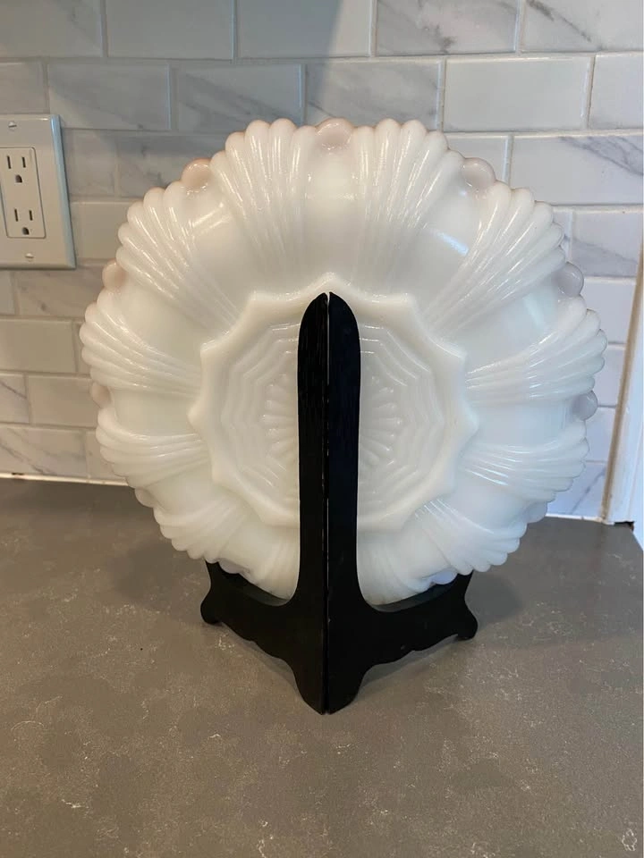 Vintage Anchor Hocking Fire King Milk Glass Devilled Egg Tray - photo 2