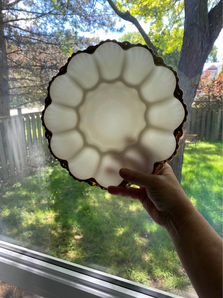 Vintage Anchor Hocking Fire King Milk Glass Devilled Egg Tray - photo 3