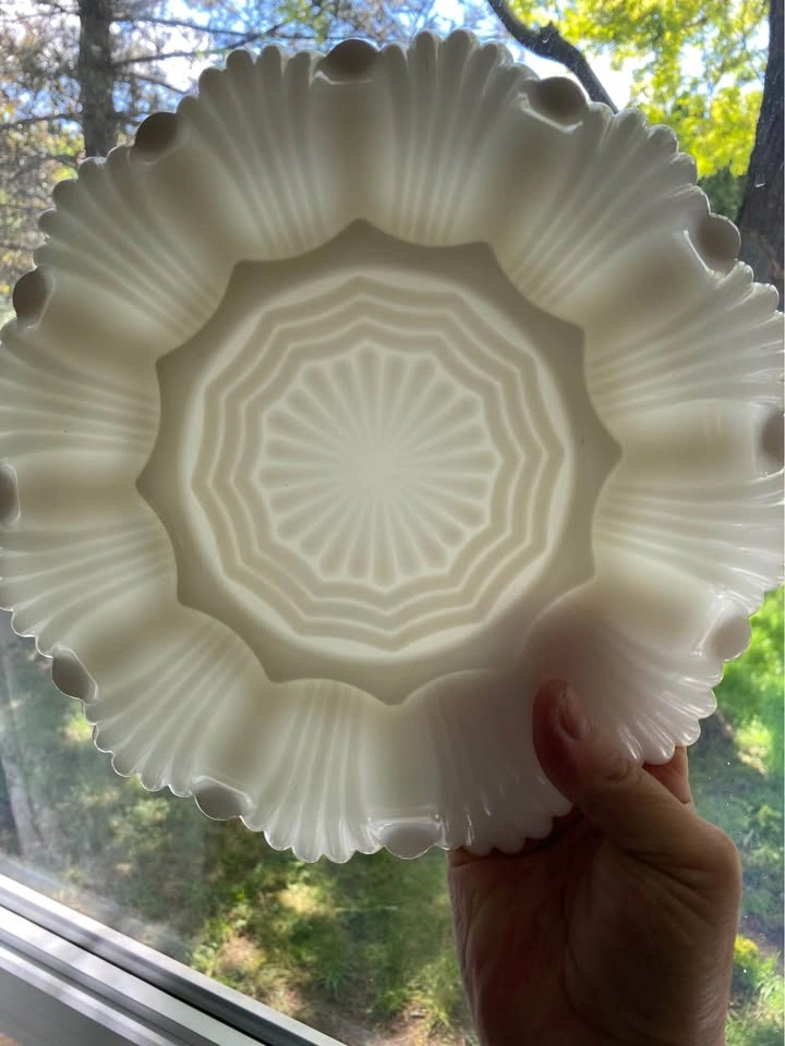 Vintage Anchor Hocking Fire King Milk Glass Devilled Egg Tray - photo 4