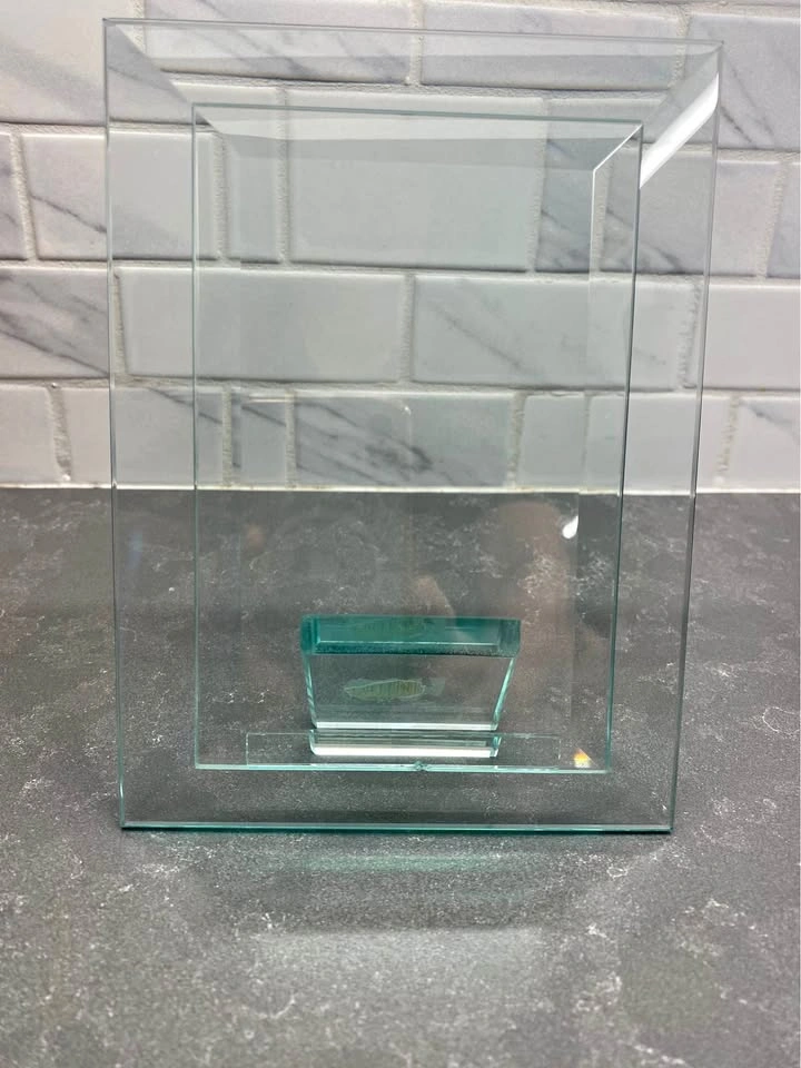 Unique Clear Glass Picture Frame
