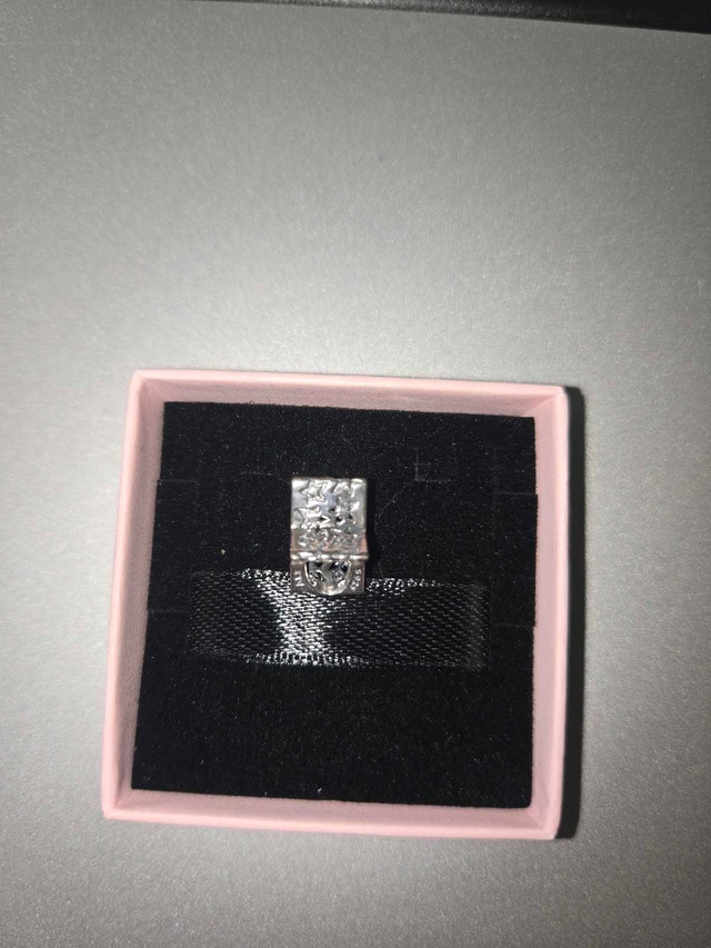 Pandora Sparkling Asymmetric Star Charm - photo 3