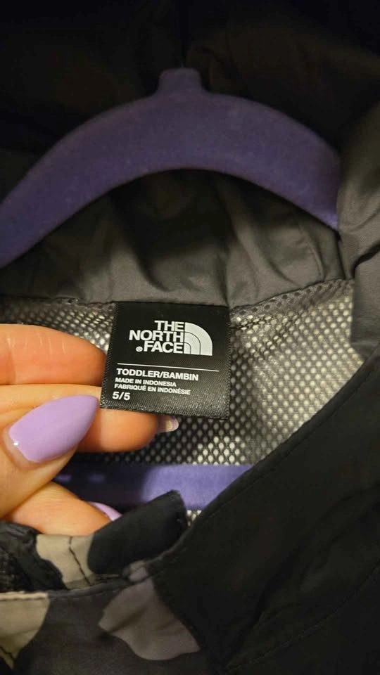 Toddler size 5 north face antora rain jacket - photo 3