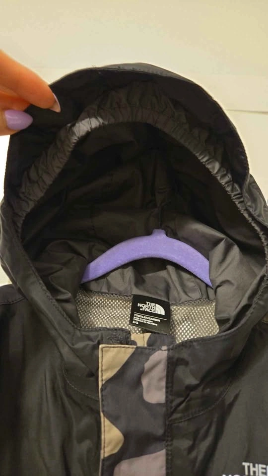 Toddler size 5 north face antora rain jacket - photo 4