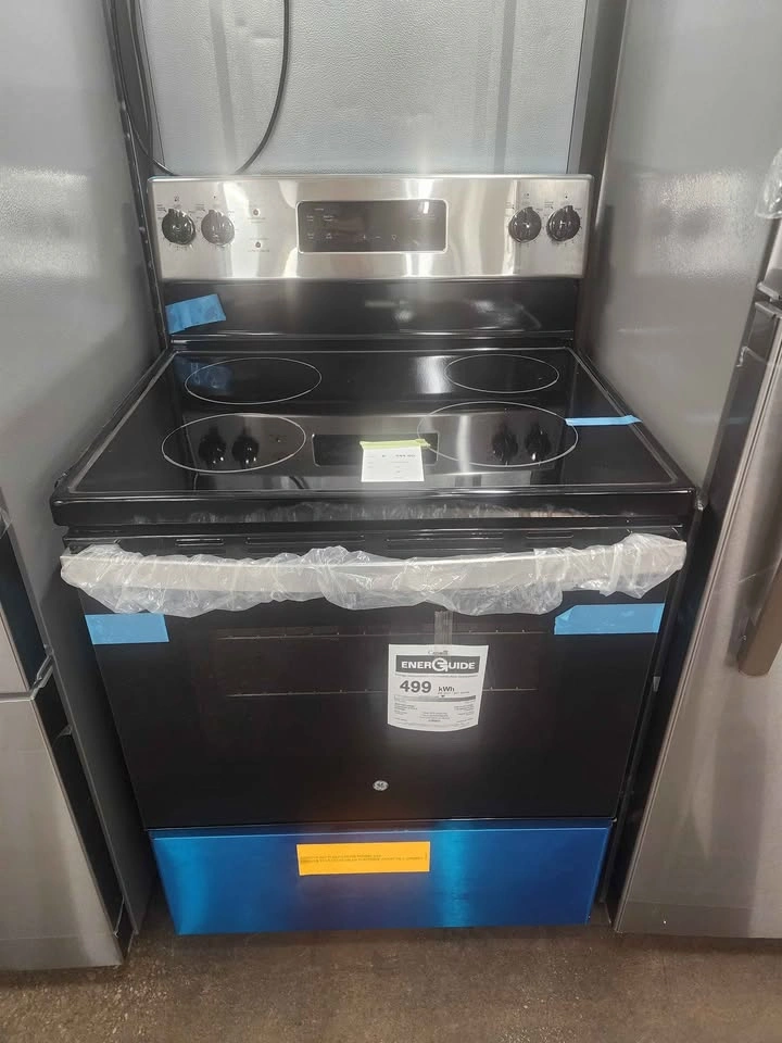 Brand new in box fridge and stove - photo 4