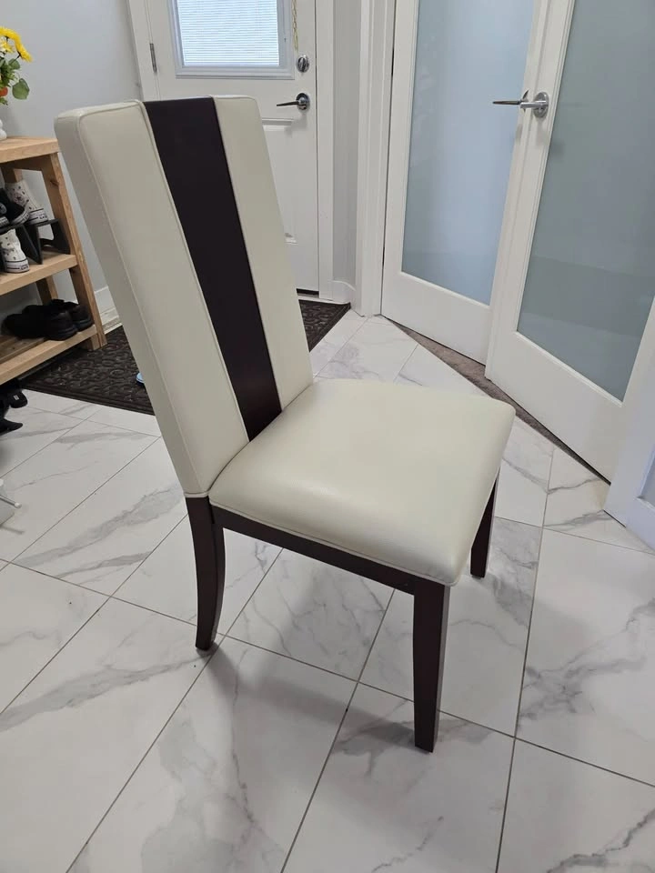 Modern Dining Table & 8 Chairs – Excellent Condition – Seats 8 - photo 4