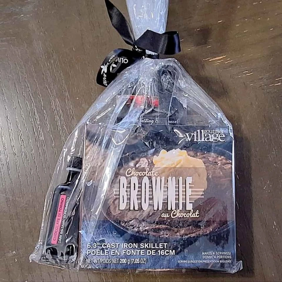 Cast Iron Pan & Brownie Mix Gift Basket from Olive Oil Co - photo 2