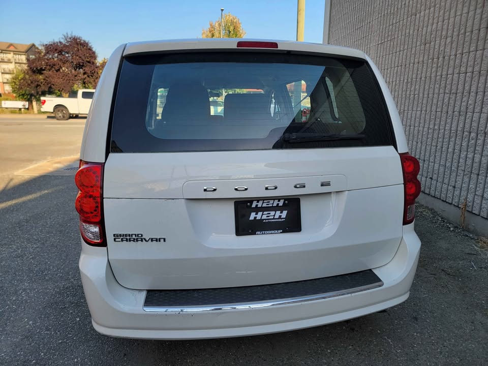 2012 Dodge Caravan - photo 4