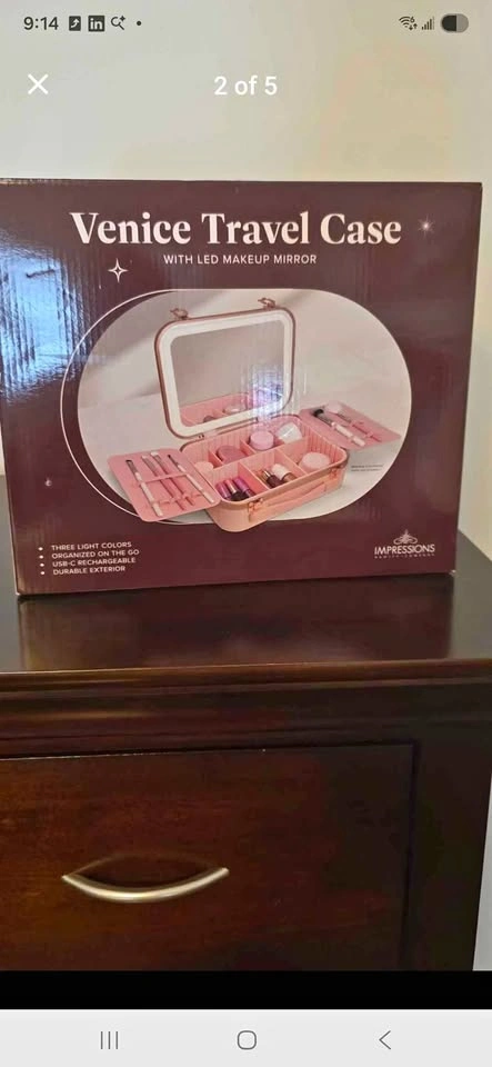 Impressions Vanity Venice Travel Case LED Makeup Mirror Peach