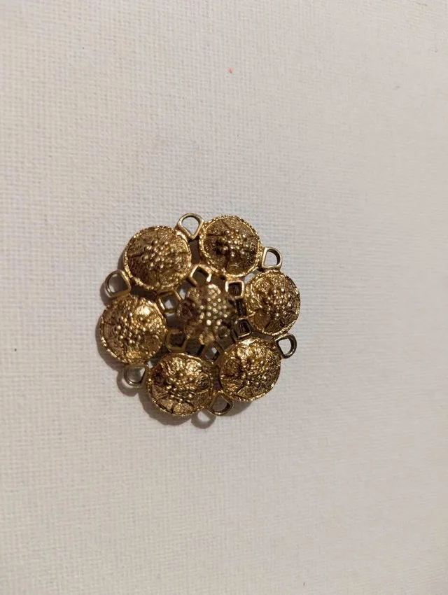 Vintage - Two Sarah Coventry Gold Tone Brooches - photo 4