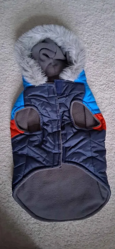 NEW Winston & Friends Medium Dog Country Coat with Faux Fur Hood - photo 2