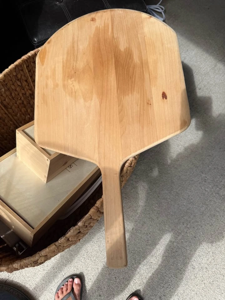 Rustic Wooden Pizza Peel / Artisan Serving Board - photo 2