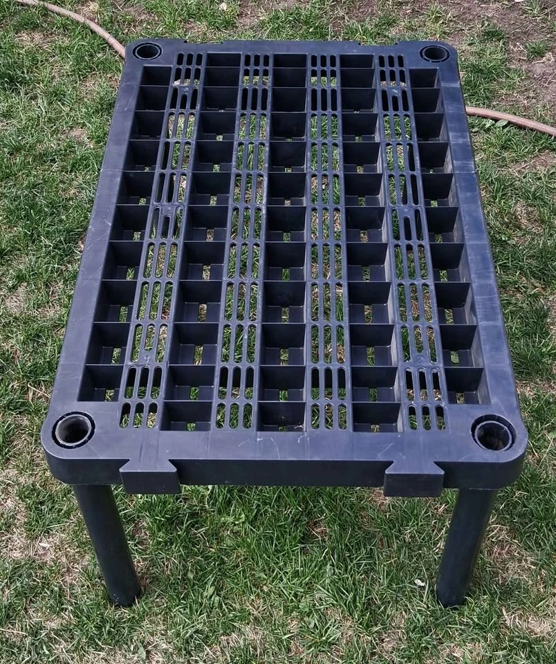 Black Plastic Shelf Table with 4 Legs - photo 2